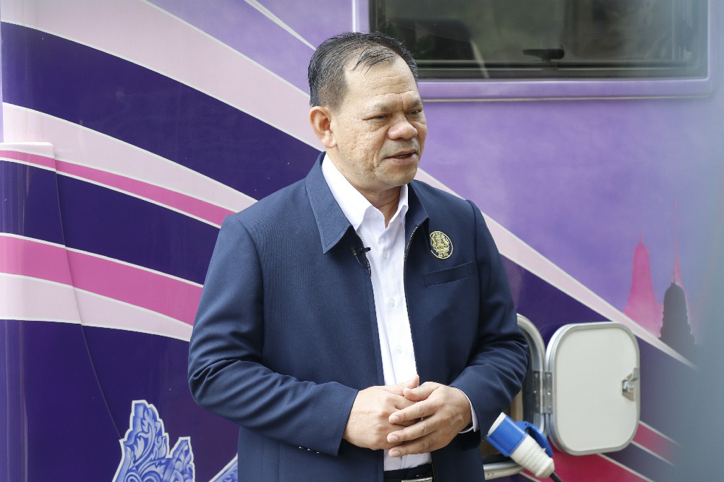 พลเรือตรี สมเกียรติ ผลประยูร เลขาธิการ ศอ.บต.