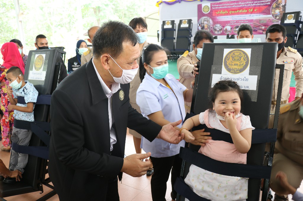 พลเรือตรี สมเกียรติ ผลประยูร เลขาธิการ ศอ.บต.