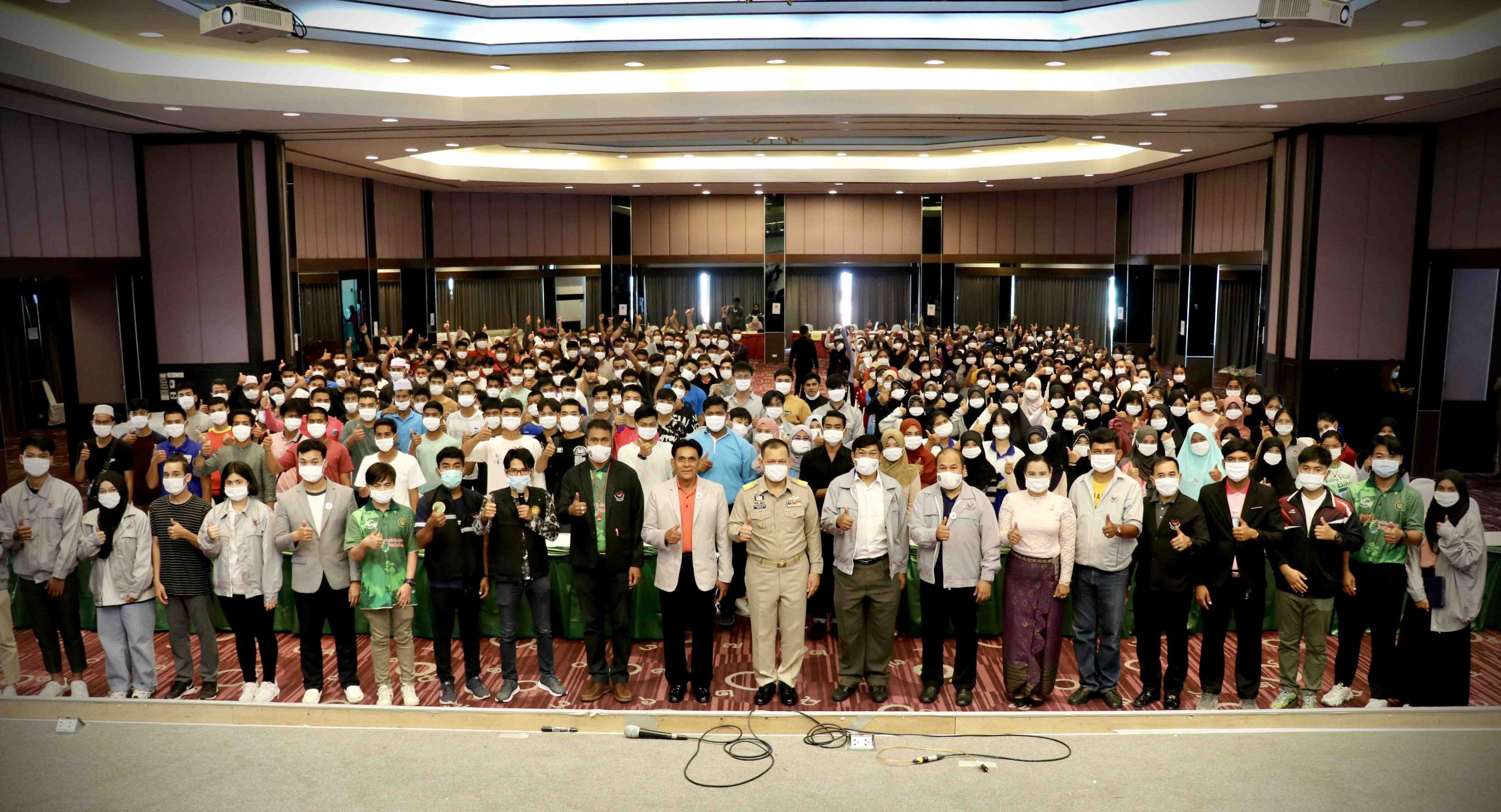 ศอ.บต. จัดอบรมเตรียมความพร้อมเยาวชนและครูพี่เลี้ยง เข้าร่วมโครงการ “สานใจไทย สู่ใจใต้ “
