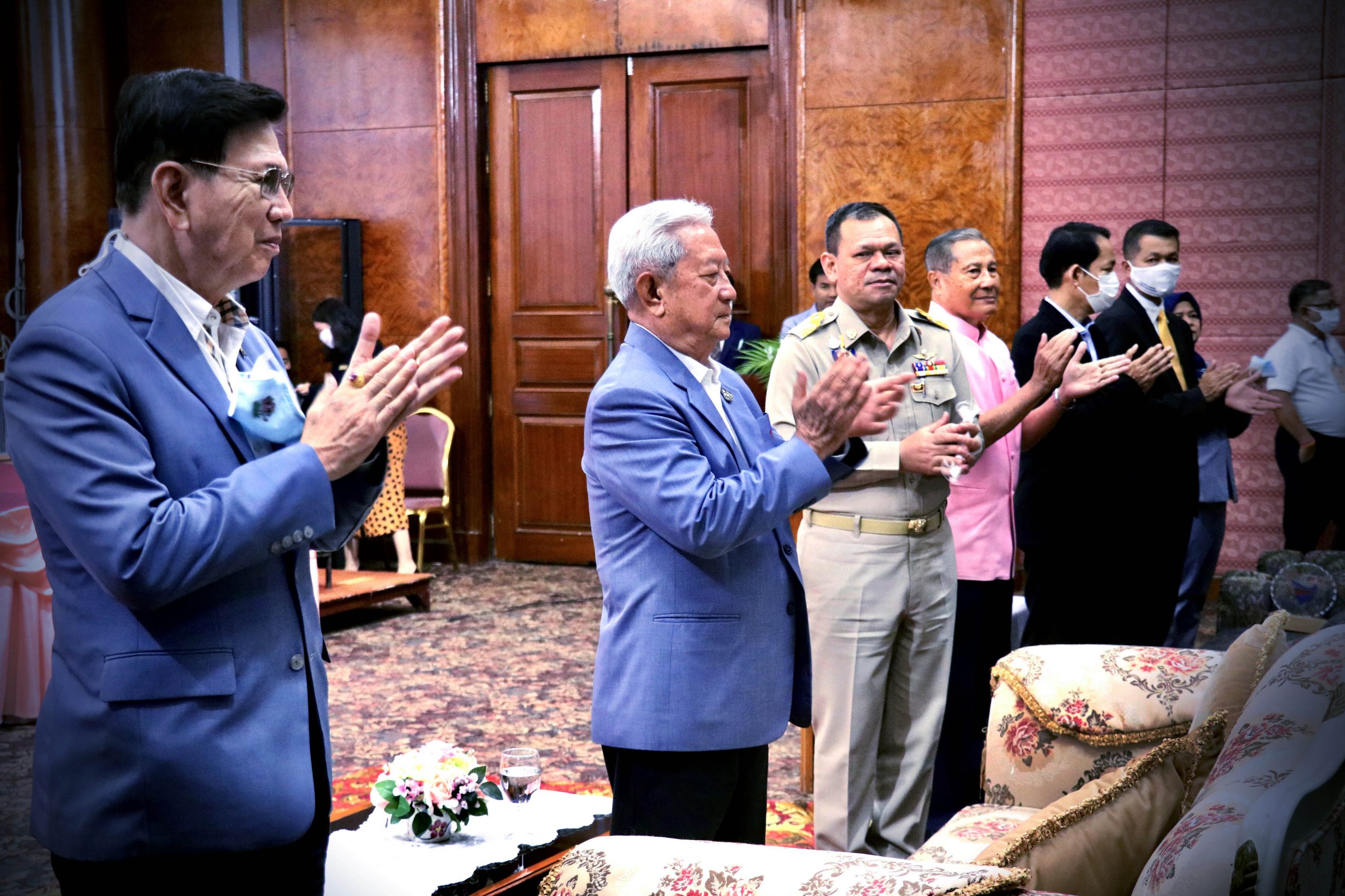 พลเอก สุรยุทธ์ จุลานนท์ องคมนตรี เปิดกิจกรรมปฐมนิเทศโครงการ “สานใจไทย สู่ใจใต้” รุ่นที่ 38