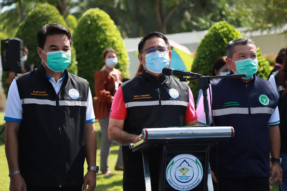 จังหวัดสงขลา ปล่อยรถแห่ เพื่อรณรงค์ให้ "ชาวสงขลา ร่วมใจ ฉีดวัคซีน หยุดเชื้อ เพื่อชาติ"