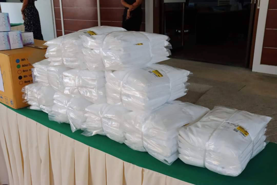 นิพนธ์ ห่วงผู้ปฎิบัติหน้าที่มอบชุด PPE และหน้ากากอนามัย ให้หน่วยแพทย์ฉุกเฉิน 1669 อบจ.สงขลา