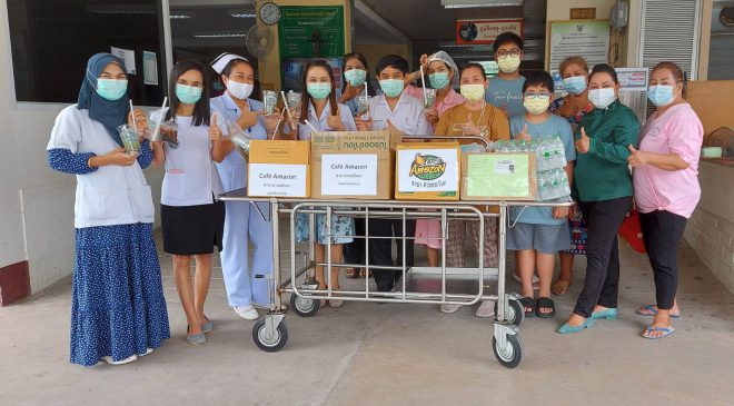“คาเฟ่ อเมซอน” ร่วมส่งมอบกำลังใจสู้ภัยโควิด มอบกาแฟให้บุคคลากรทางการแพทย์ที่ รพ.สงขลา