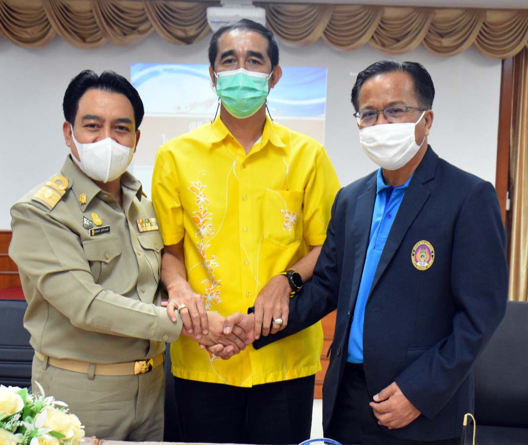 มรภ.สงขลา จัดพิธีส่ง-รับ “ผศ.ดร.ศรุติพงศ์” นั่งแท่นบริหาร ชูคอนเซปต์ EDU 360 ํ