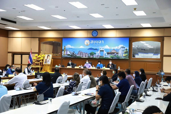 จังหวัดสงขลา หารือกับผู้ประกอบการกว่า 40 โรงงาน เร่งควบคุมการแพร่ระบาดของโรคโควิด19
