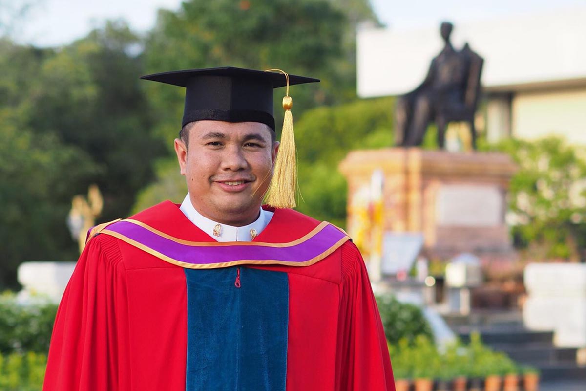 มรภ.สงขลา สุดปลื้ม “ดร.รัชชพงษ์ ชัชวาลย์” คณบดีคณะมนุษยศาสตร์ฯ ได้รับคัดเลือกเป็นศิษย์เก่าดีเด่น