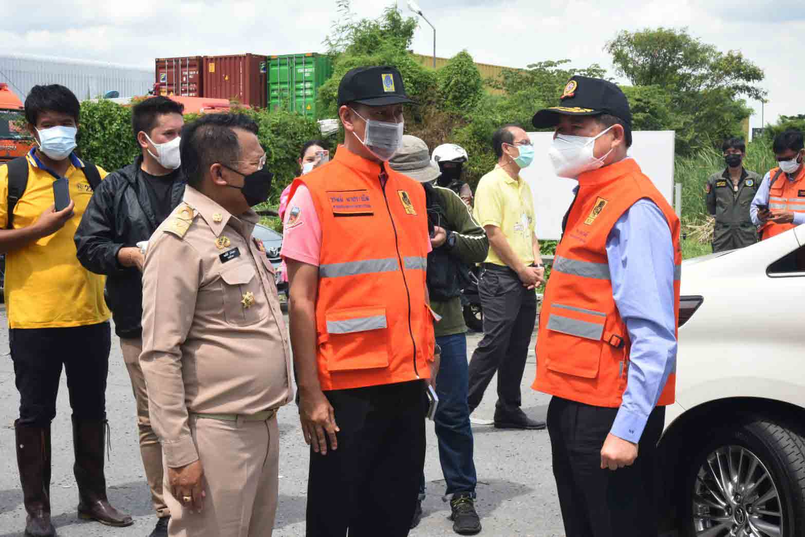 นิพนธ์ ขอบคุณ ทุกฝ่ายปฏิบัติการดับเพลิงโรงงานกิ่งแก้ว จนเสร็จสิ้น