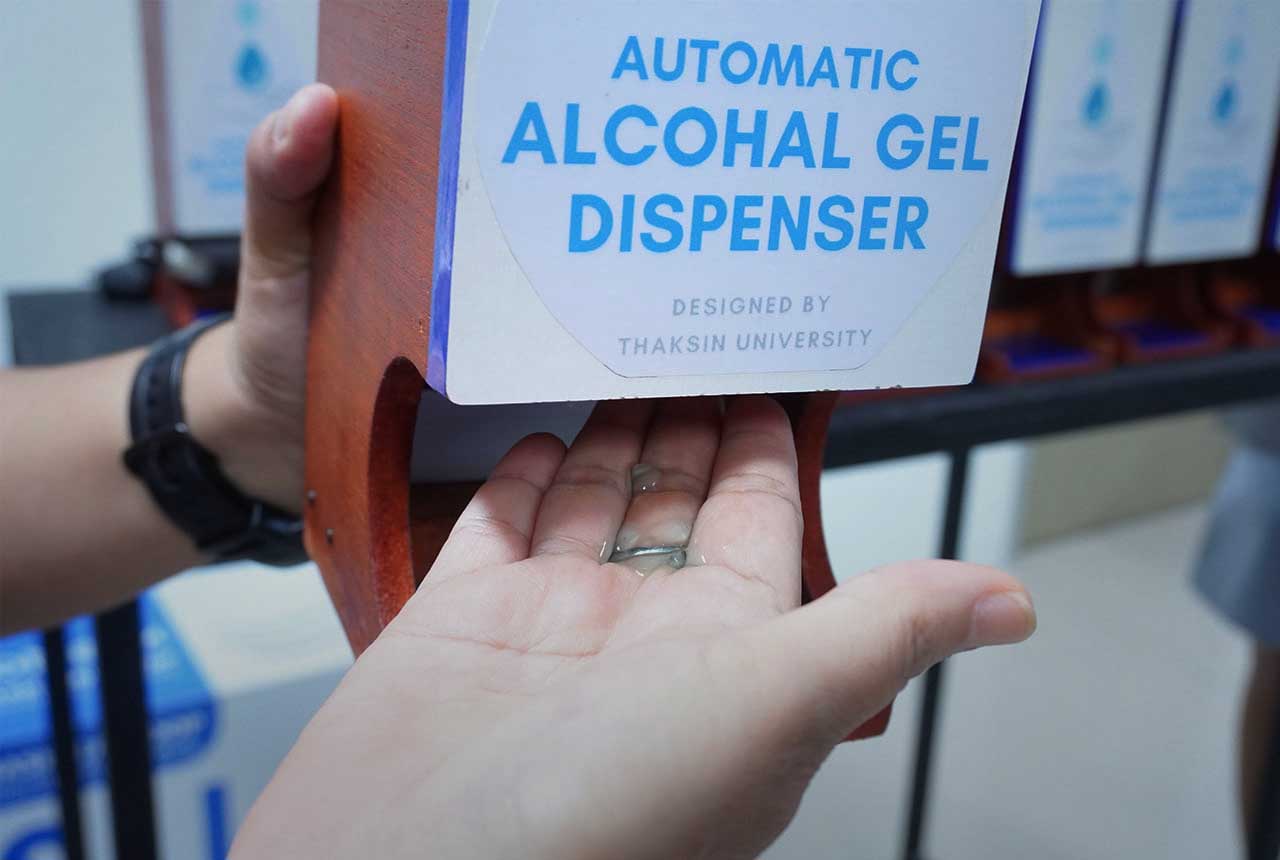 ทีมนักวิจัย ม.ทักษิณ ผลิตเครื่องจ่ายแอลกอฮอล์อัตโนมัติ“TSU Automatic Alcohol Gel Dispenser”