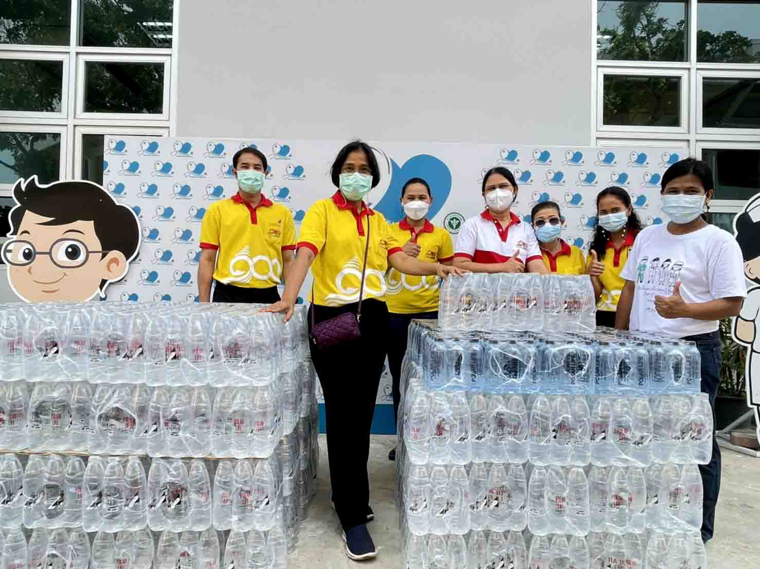 อธิการฯ มรภ.สงขลา นำทีมบริหารร่วมบริจาคน้ำดื่มสู้ภัยโควิด-19