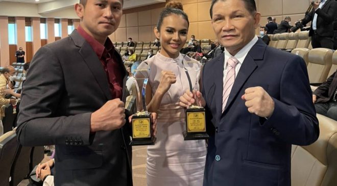“นริส” ปลื้ม “เขาทราย” รับรางวัลผู้ปิดทองหลังพระภูมิใจแทนชมรมวีรบุรุษแชมป์โลกชาวไทย