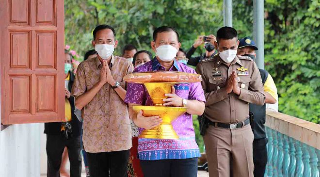 ผ้าป่าสามัคคี สร้างถนนทางขึ้นเจดีย์ และบูรณปฏิสังขรณ์อุโบสถ ณ วัดเวฬุวัน (บ้านป่าไผ่)