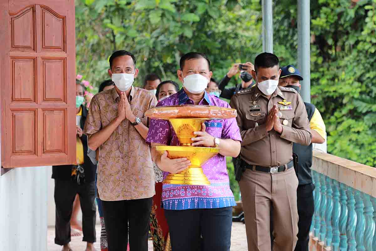 ผ้าป่าสามัคคี สร้างถนนทางขึ้นเจดีย์ และบูรณปฏิสังขรณ์อุโบสถ ณ วัดเวฬุวัน (บ้านป่าไผ่)