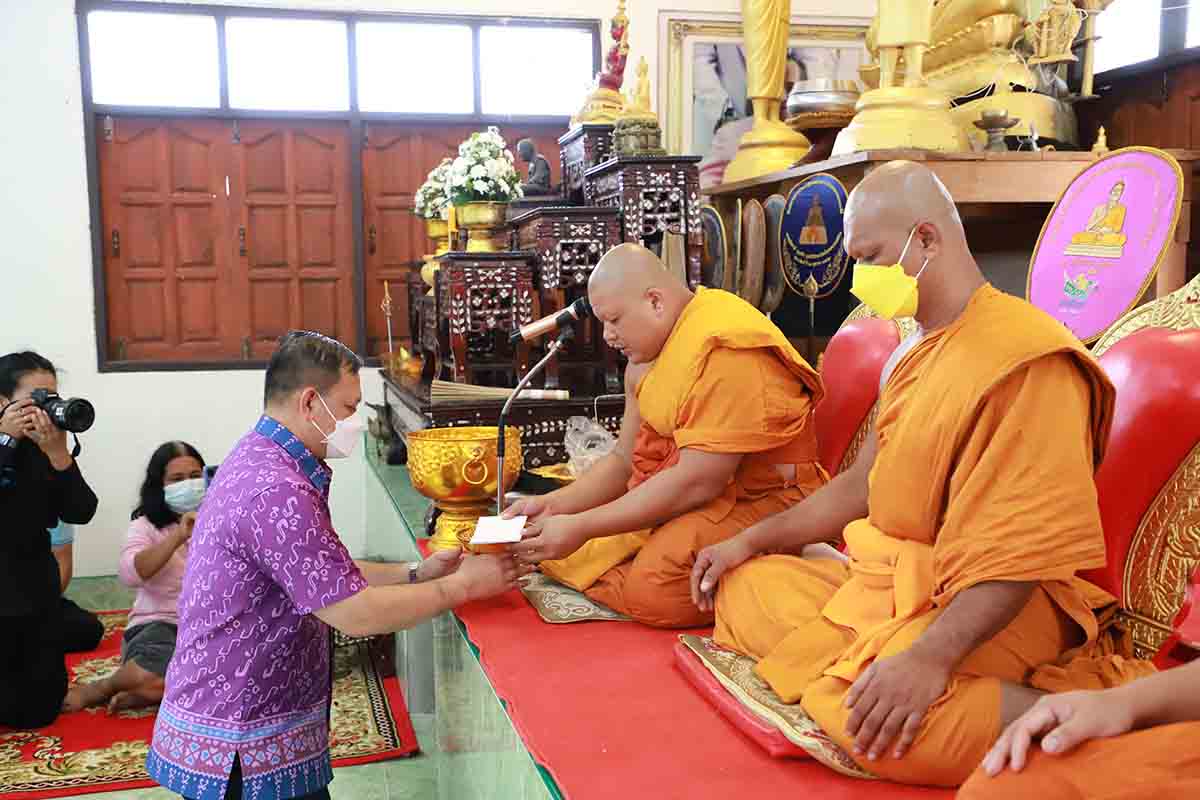 ผ้าป่าสามัคคี สร้างถนนทางขึ้นเจดีย์ และบูรณปฏิสังขรณ์อุโบสถ ณ วัดเวฬุวัน (บ้านป่าไผ่)
