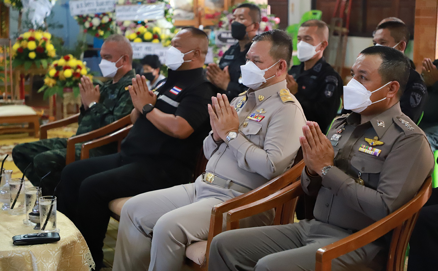 เลขาธิการ ศอ.บต. ร่วมให้กำลังใจครอบครัวผู้เสียชีวิตจากเหตุลอบวางระเบิด