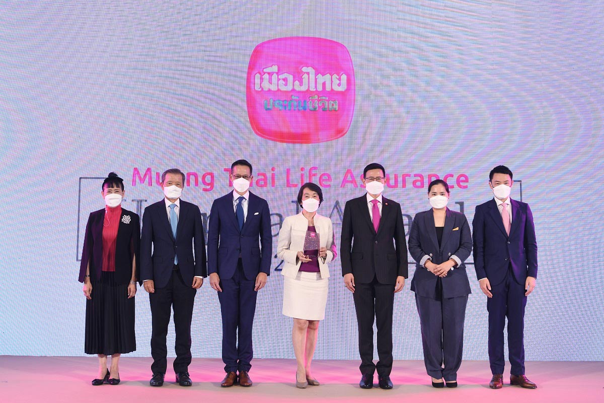 รพ. กรุงเทพ คว้า 3 รางวัลเกียรติยศสูงสุด ในงาน Muang Thai Life Assurance Hospital Awards 2021