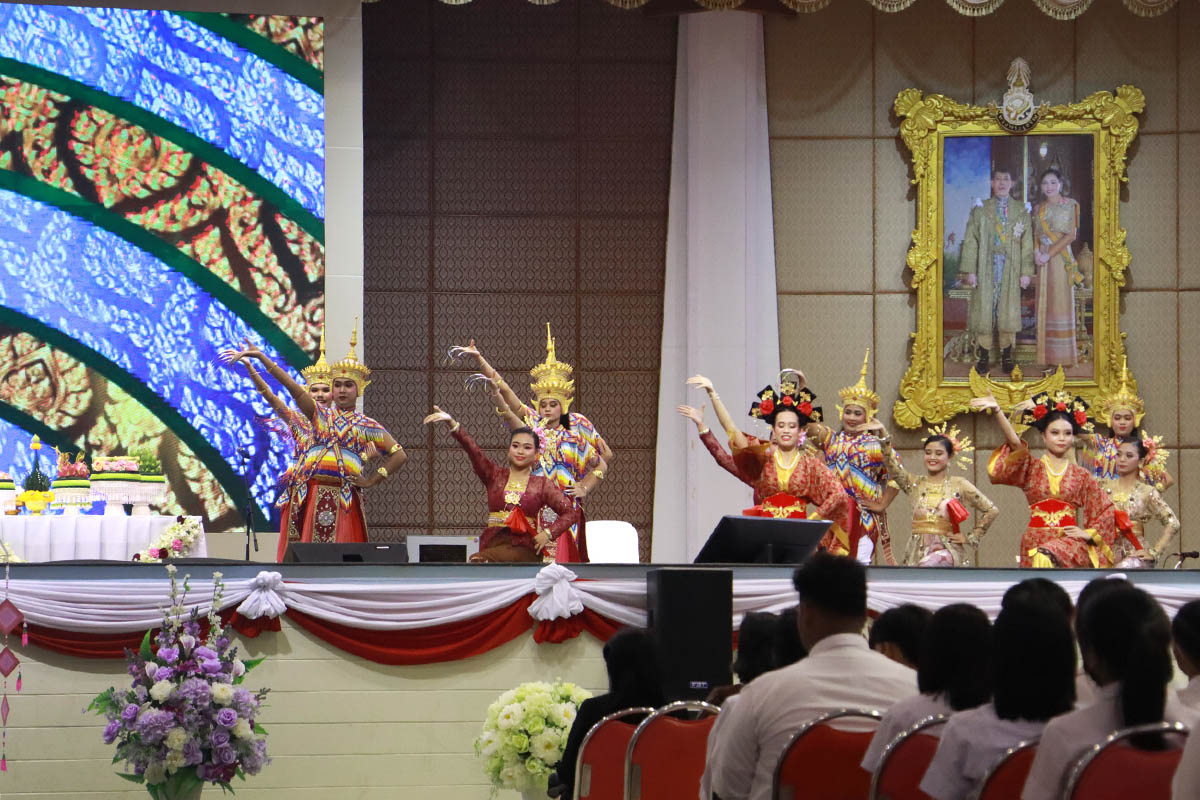 มรภ.สงขลา จัดงานสืบสานศิลป์บายศรีสู่ขวัญ ต้อนรับนักศึกษาใหม่