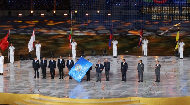 นายกเทศมนตรีนครสงขลา ร่วมพิธีรับธง เจ้าภาพซีเกมส์ ครั้งที่ 33 ปี 2025 ในพิธีปิดการแข่งขันกีฬาซีเกมส์ ครั้งที่ 32 ณ กรุงพนมเปญ
