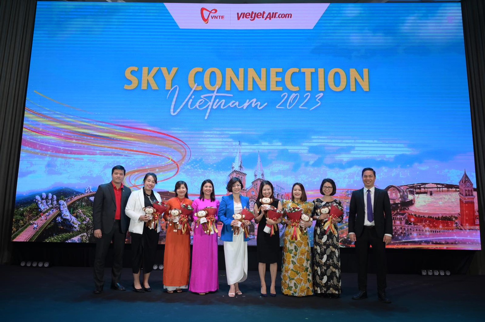 ไทยเวียตเจ็ทเชื่อมการท่องเที่ยวไทย - เวียดนาม

จัดงาน “SKY CONNECTION – VIETNAM 2023” ครั้งที่ 2